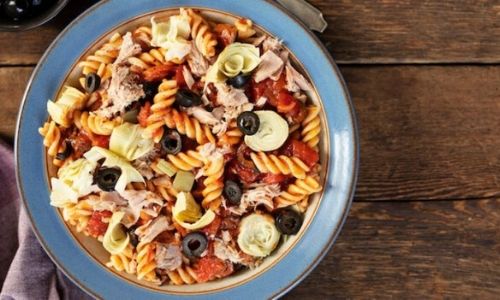 Mediterranean-Style Tuna Fusilli